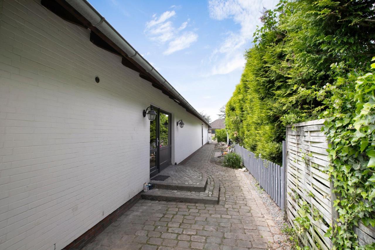 Uhses Ferienwohnung Heide  Exterior photo